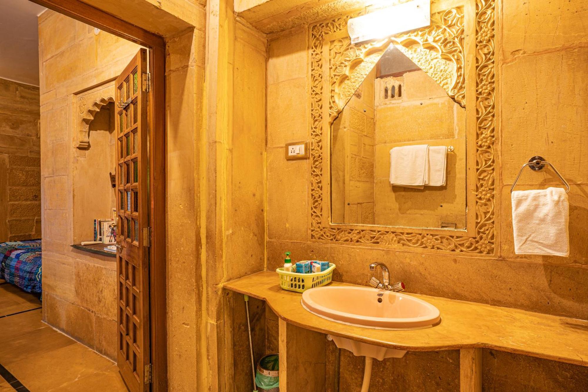 Hotel Garh Jaisal Haveli ジャイサルメール エクステリア 写真