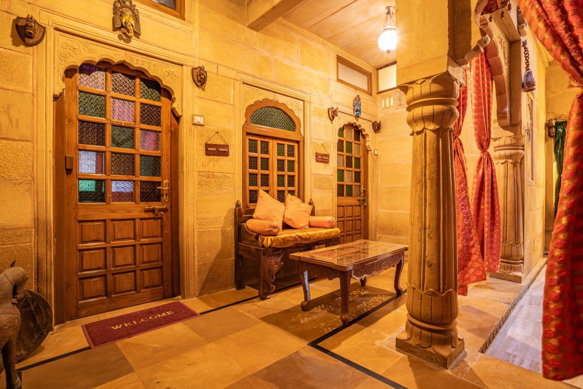 Hotel Garh Jaisal Haveli ジャイサルメール エクステリア 写真