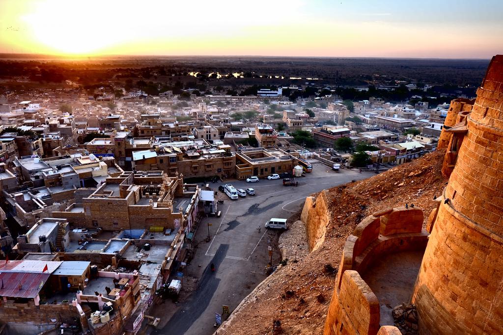 Hotel Garh Jaisal Haveli ジャイサルメール エクステリア 写真