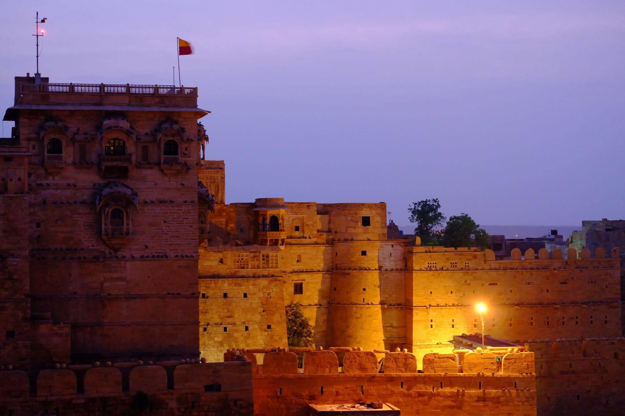 Hotel Garh Jaisal Haveli ジャイサルメール エクステリア 写真