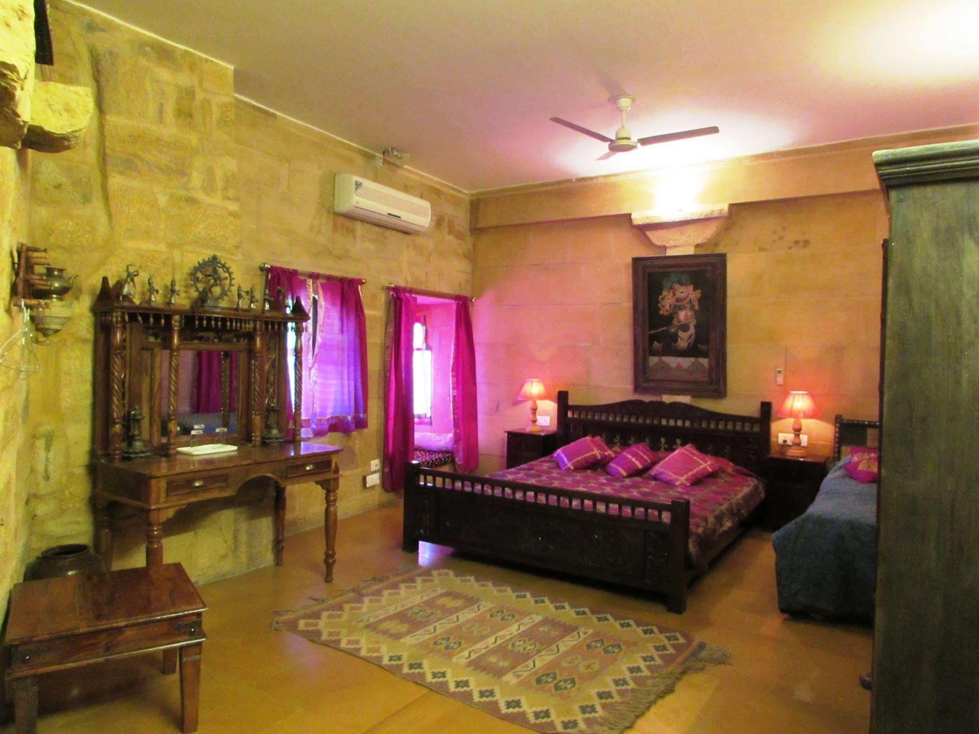 Hotel Garh Jaisal Haveli ジャイサルメール エクステリア 写真