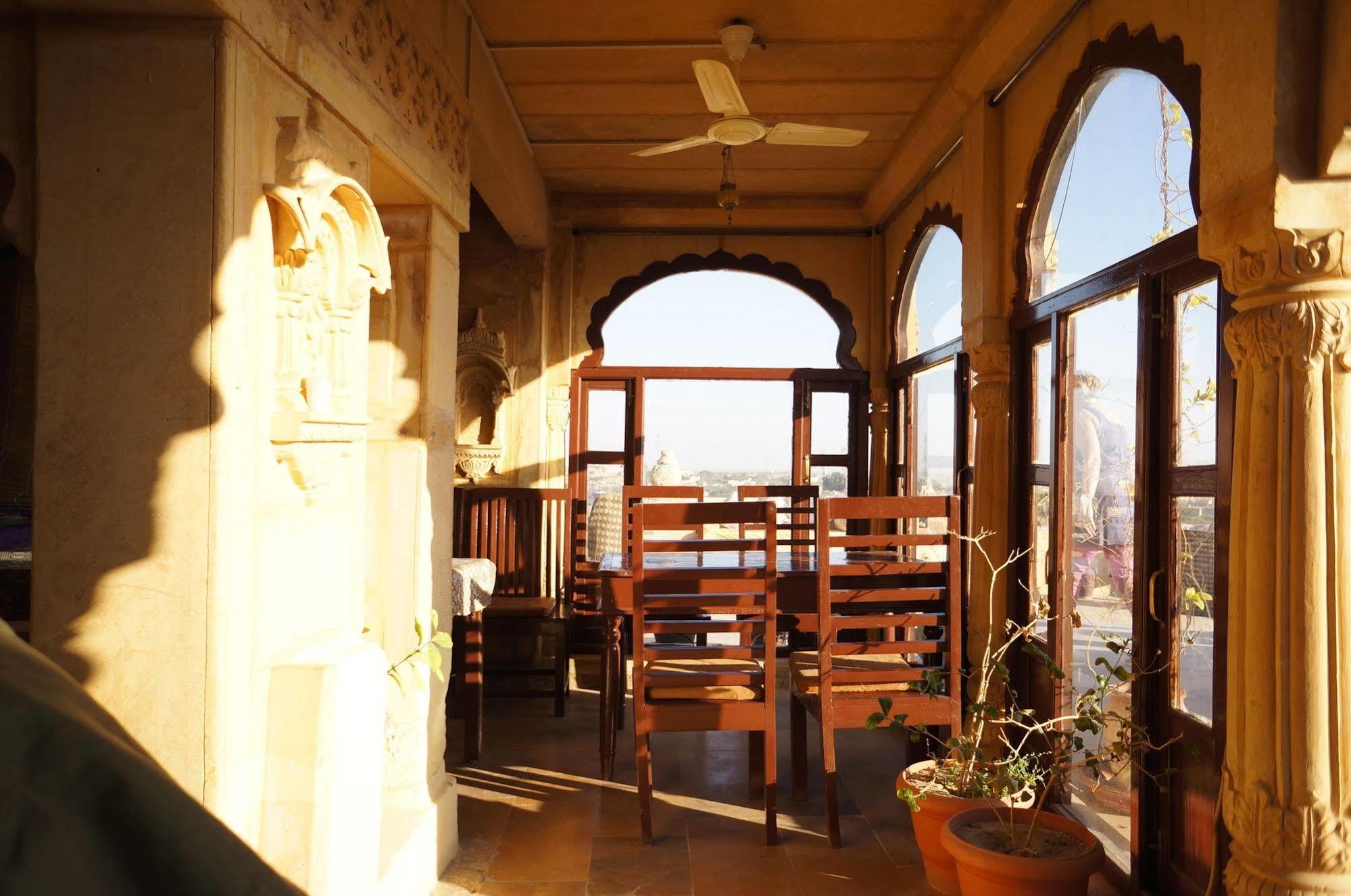 Hotel Garh Jaisal Haveli ジャイサルメール エクステリア 写真